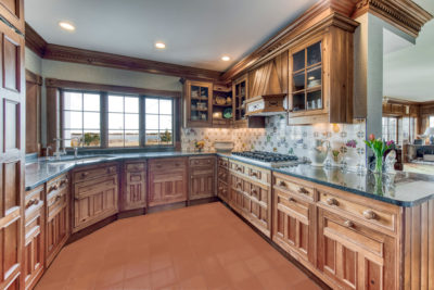 7 Lari Lane, 7 Lari Lane : Classic Character with Rare Convenience, Town &amp; Country Real Estate
