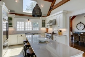 , Gracious Thanksgiving: Top 4 Hamptons &#038; North Fork Kitchens, Town &amp; Country Real Estate