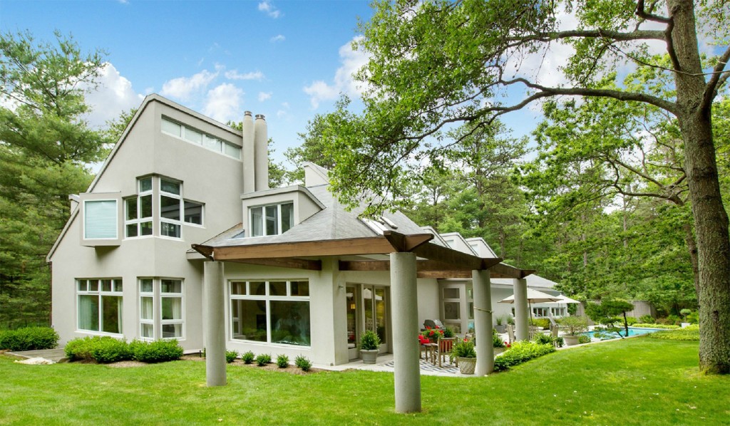 , East Hampton Open House &#038; Anne Raymond Art Opening, Town &amp; Country Real Estate