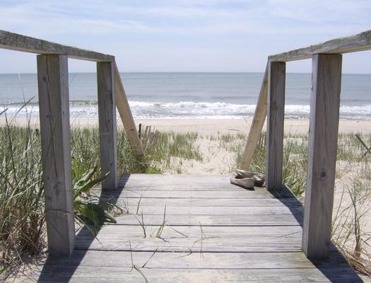 , East Hampton’s Main Beach tops annual list of best beaches in US, Town &amp; Country Real Estate