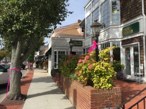 , The East End is Awash in Pink Bows!, Town &amp; Country Real Estate